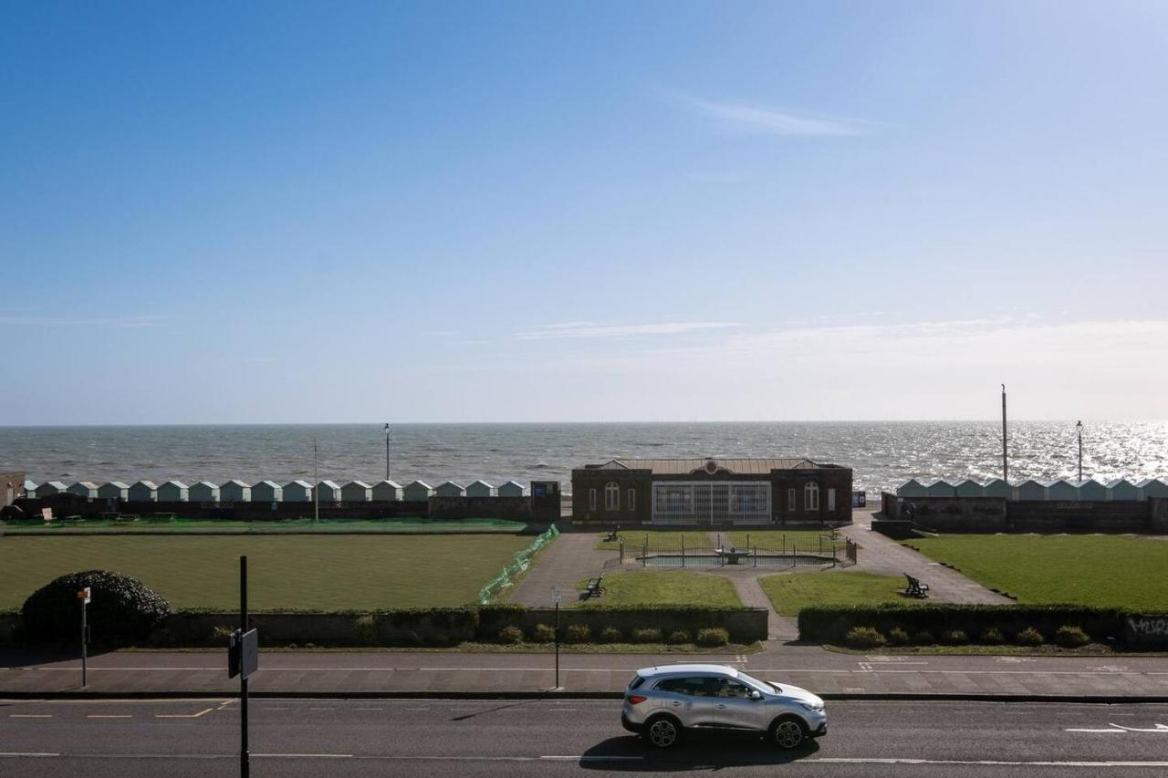 Spectacular Sea Views! Stylish Apt With Balcony Apartment Brighton Екстериор снимка
