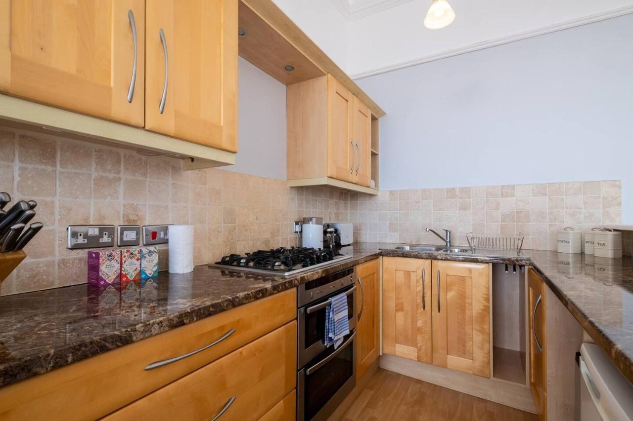 Spectacular Sea Views! Stylish Apt With Balcony Apartment Brighton Екстериор снимка
