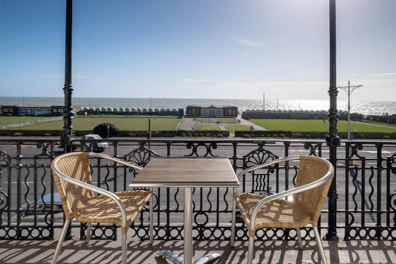 Spectacular Sea Views! Stylish Apt With Balcony Apartment Brighton Екстериор снимка